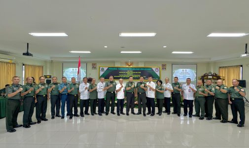 Fakultas Kamanan Nasional Unhan RI Melaksanakan Penandatanganan Perjanjian Kerja Sama Dengan Sekolah Tinggi Hukum Militer