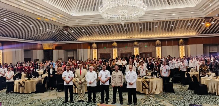 KAJIAN PUBLIK KEMENKOPOLKAM YANG BEKERJASAMA DENGAN FAKULTAS KEAMANAN NASIONAL UNHAN RI DENGAN TEMA KETAHANAN NASIONAL INDONESIA DIHADAPKAN PADA KONTINJENSI KONFLIK GLOBAL DAN REGIONAL